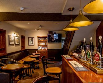 The Craven Heifer Ingleton - Carnforth - Baari