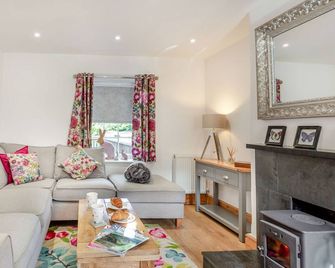 برو داويل - دولجيلو - غرفة معيشة