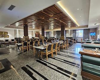 Sargawa The Palace Resort - Ambikāpur - Restaurant
