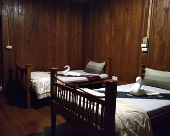 Crossroads house - Mae Hong Son
