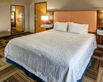 Hampton Inn Latrobe - Latrobe - Habitación