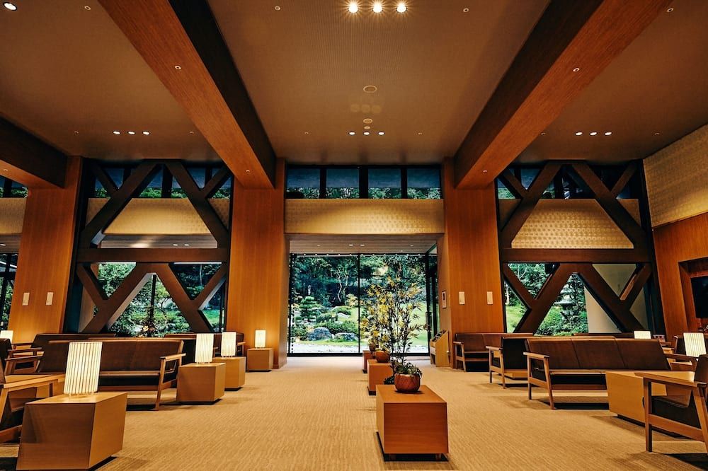 Ooedo Onsen Monogatari Premium Shirahama Gyoen - Shirahama - Salon