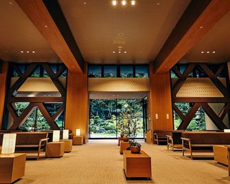 Ooedo Onsen Monogatari Premium Shirahama Gyoen - Shirahama - Sala d'estar