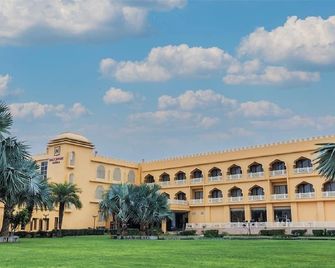 Haut Monde Rajputana Palace - Behror - Edificio
