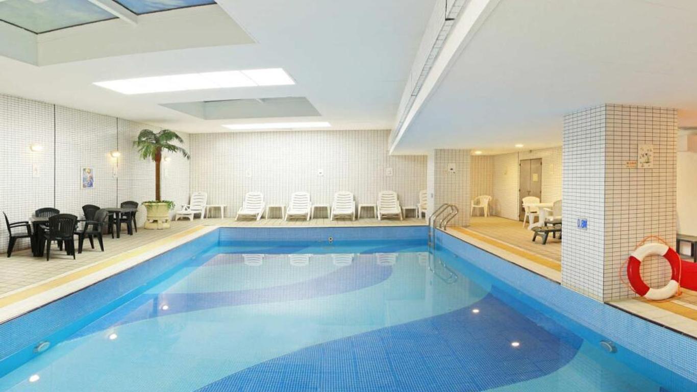 Golden Crown China Hotel