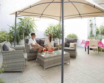 Hotel Cala Di Seta - Calasetta - Patio