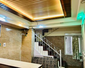 Hotel Shorya Regency Shimla - Shimla - Rezeption