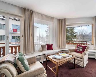 3bedr apt private parking slopes access - St. Moritz - Stue