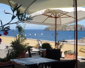 Hotel Villa Iulia - Ventotene - Balcony
