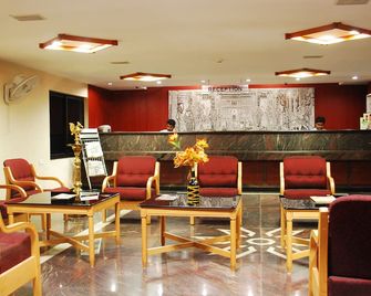 Hotel Rajadhane Madurai - Madurai - Lounge
