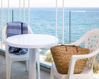 Rvhotels Nieves Mar - l'Escala - Balkón