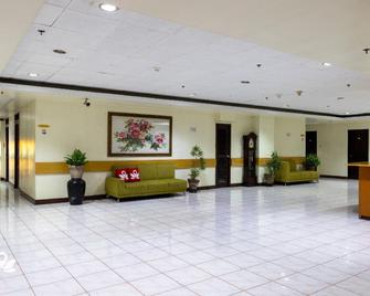 Check Inn Bacolod by RedDoorz - Bacólod - Lobby