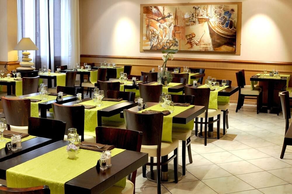 Logis Hôtel Restaurant du Midi - Rodez Centre - Rodez - Restaurang