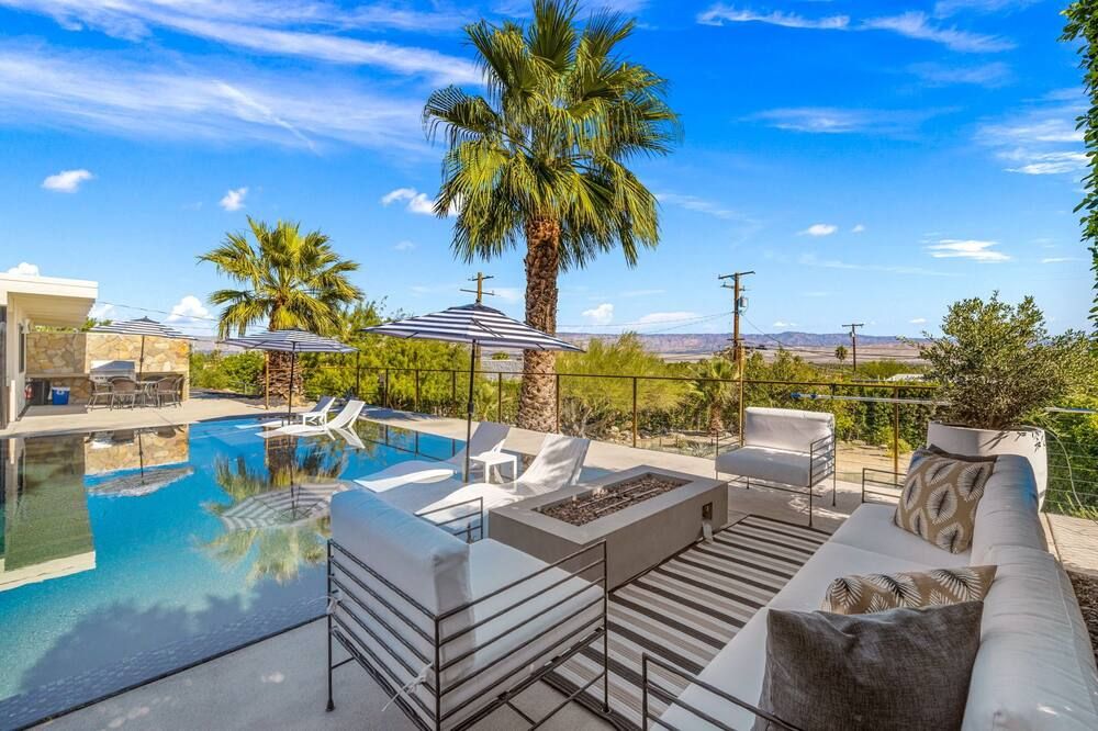 On The Rocks - Renovated Palm Springs Home - Palm Springs - Piscina