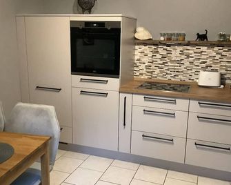 Gästehaus bei Lehmanns - Appartement/fewo, Dusche, WC, 1 Schlafraum - Leinsweiler - Cuisine