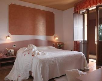 Hotel I Ginepri - Quartucciu - Schlafzimmer