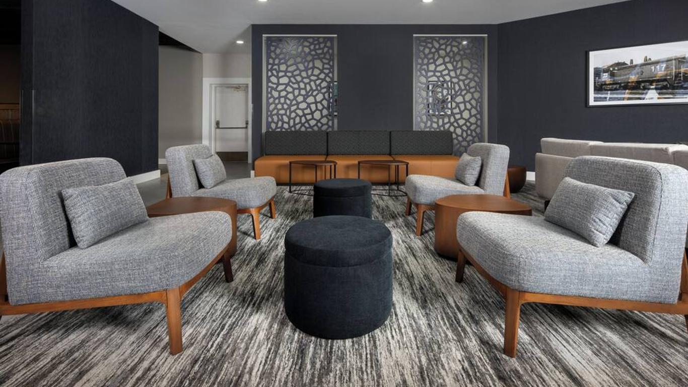 Four Points by Sheraton Kansas City Airport