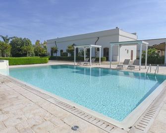Mediterranea Residence - Nardò - Piscina