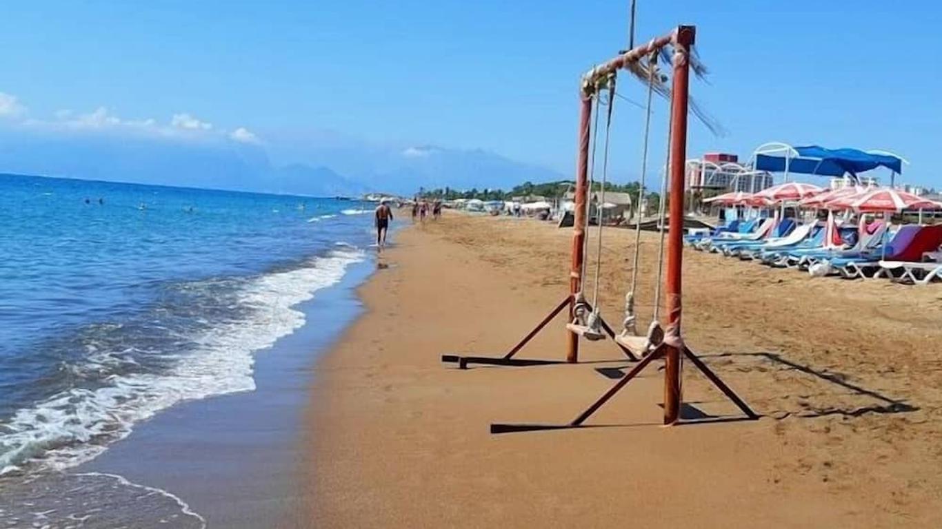 Özgür Hotel