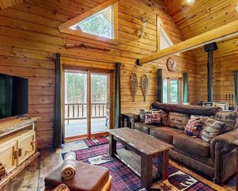 Pine Rock Cabin - New Lisbon - Sala de estar