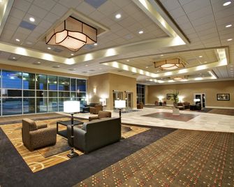 Hampton Inn & Suites Aberdeen - Aberdeen - Salónek