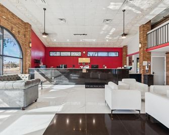 坦帕華美達酒店 - 坦帕 - 大廳