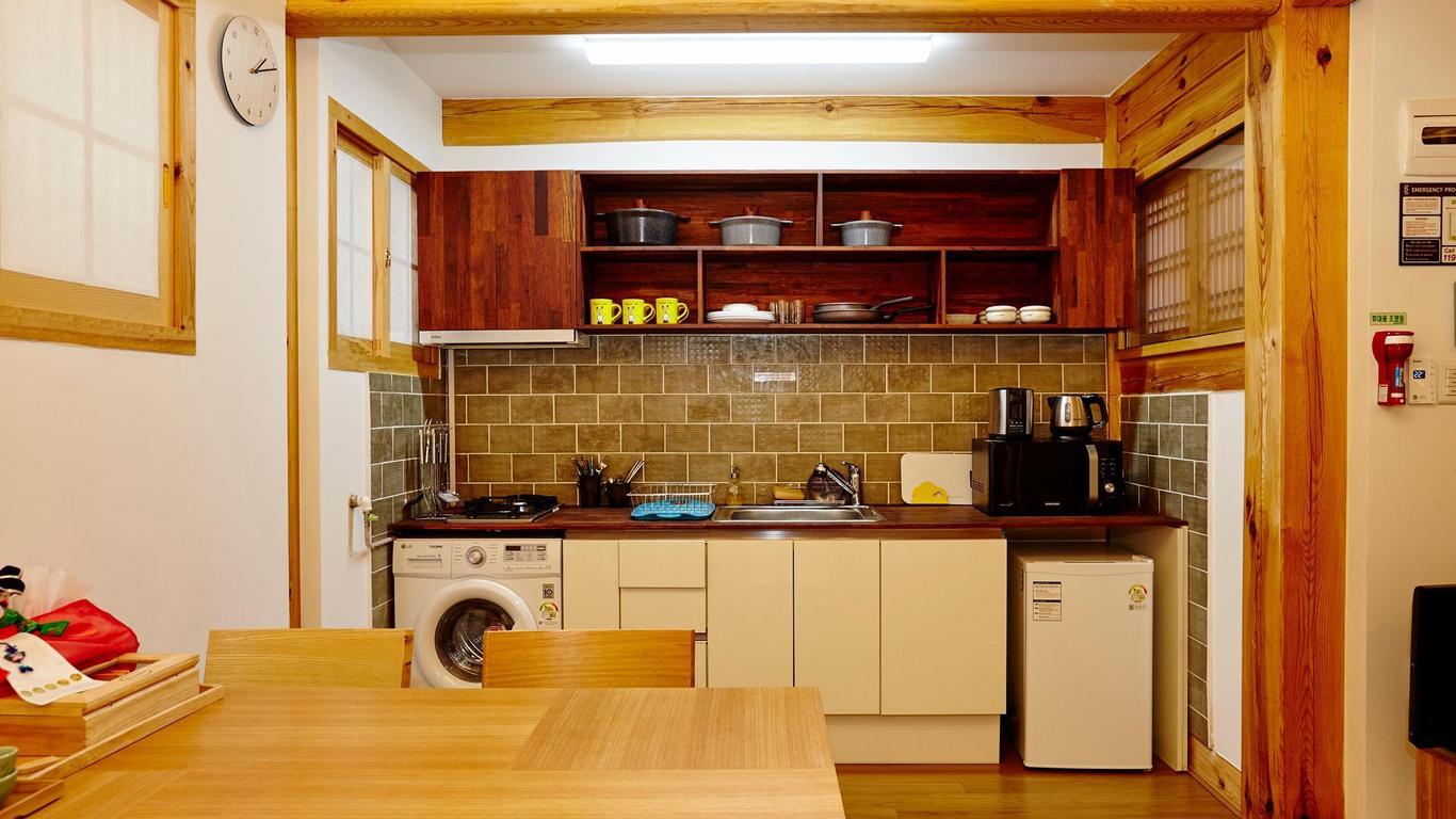 Hanok 24 Guesthouse Gyeongbokgung