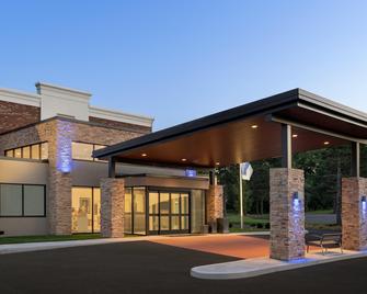 Holiday Inn Express Plattsburgh - Plattsburgh - Κτίριο
