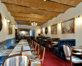 Safrano Palace - בראסוב - מסעדה