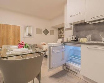 Casa Camelia Varenna - Varenna - Kitchen