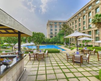 The Grand New Delhi - Nueva Delhi - Piscina
