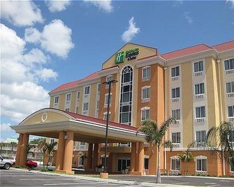 Holiday Inn Express & Suites Orlando South-Davenport By IHG - Davenport - Building