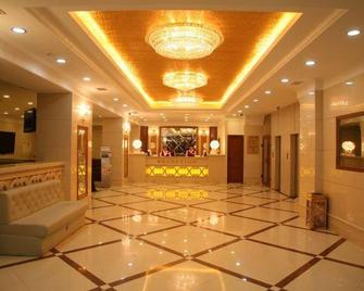Hotel Tomsk - Tomsk - Front desk