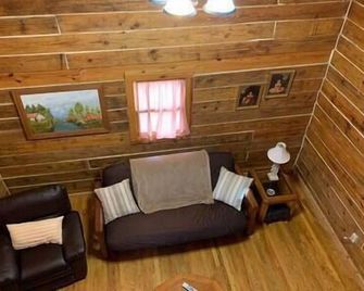 Rustic River Cabin 10 - Savanna