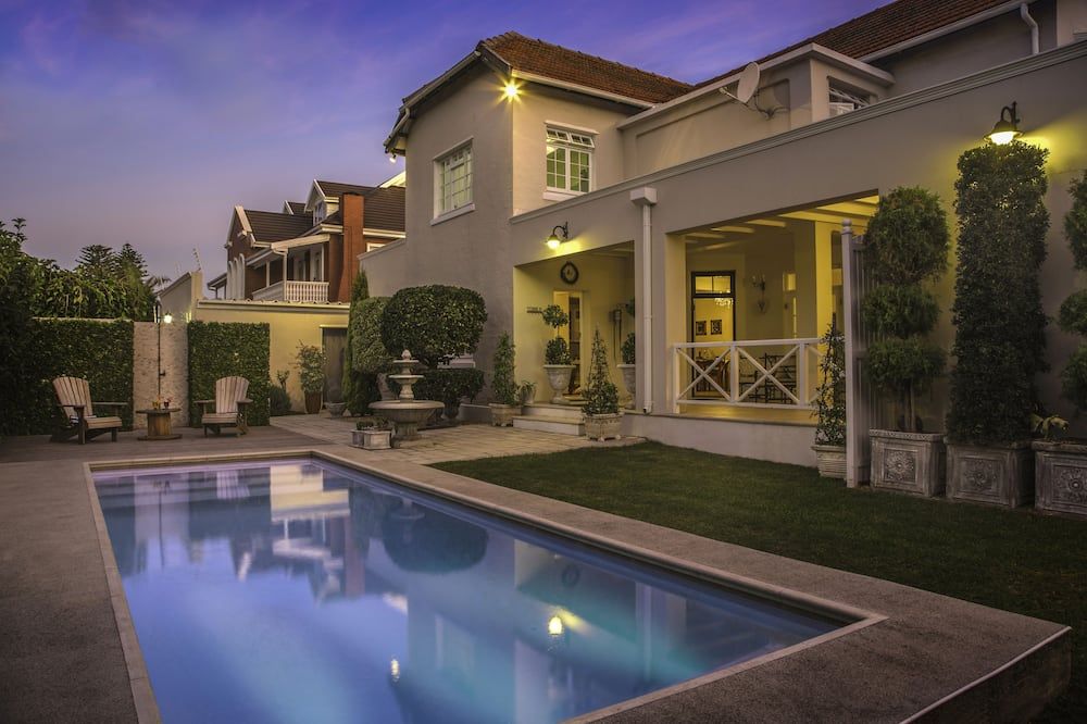 برايت أون فيفث جيستهاوس - بورت إليزابيث - حوض السباحة