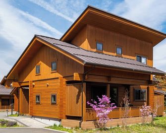 Fujisan Resort Loghouse Fuyo-No-Yado - Fujiyoshida - Bâtiment
