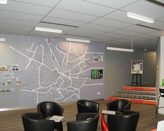 ibis Styles Chambéry Centre Gare - Chambéry - Edificio