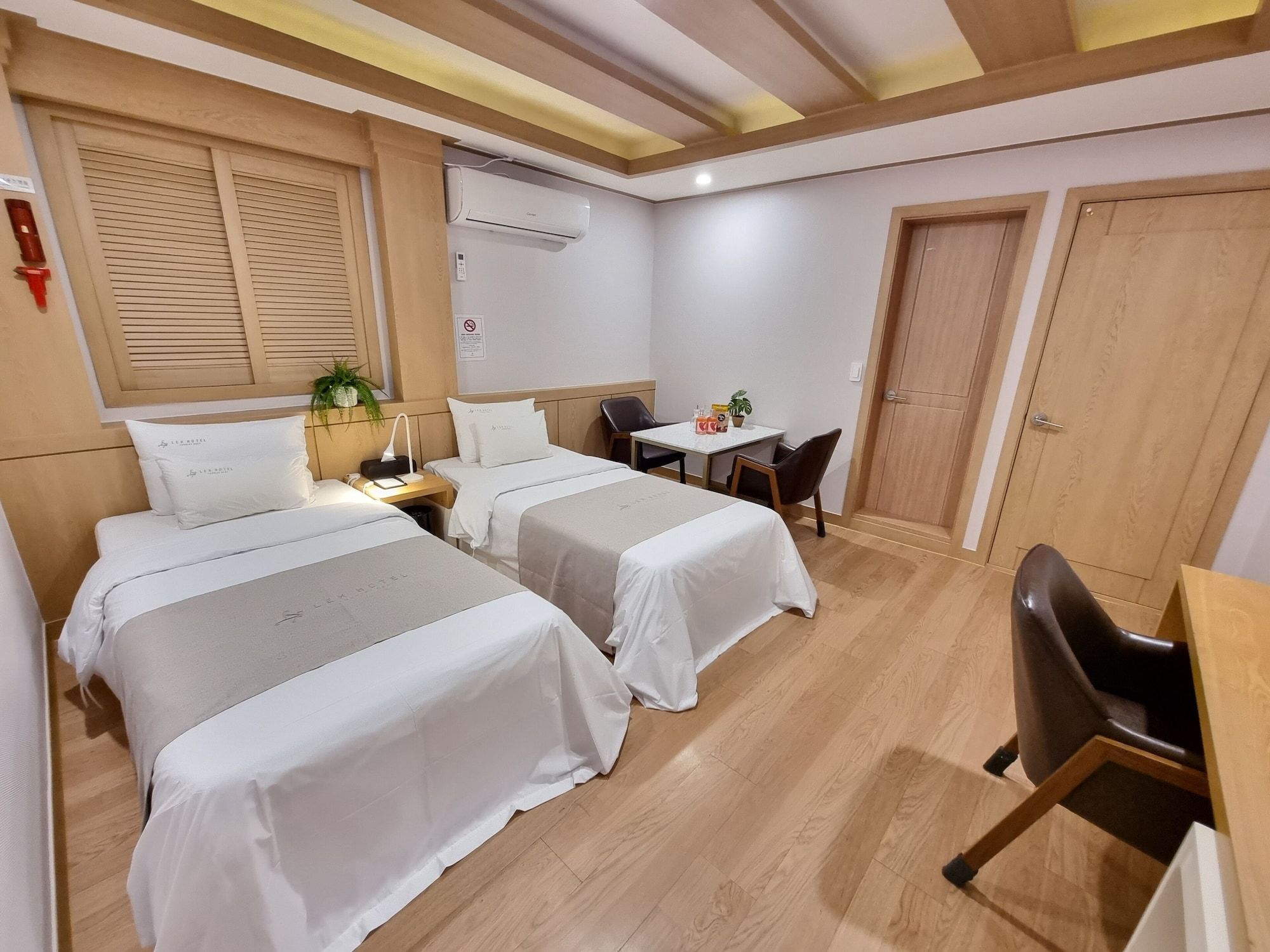 فندق ليكس تورست