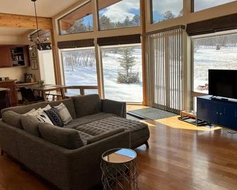 Telluride Ski + Ouray Ice Climbing + Ridgway Hotspring - Ridgway - Sala de estar