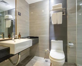 Insail Hotel Shenzhen Luohu Port Railway Station Xiangxicun Metro Station - שנג'ן - חדר שינה