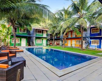 Treebo Morjim Banyan Resort - Morjim - Pool