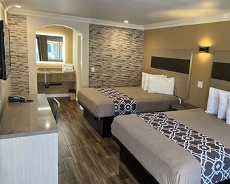 Walnut Inn & Suites West Covina - West Covina - Bedroom