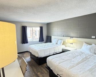 Deluxe Inn - Greenville