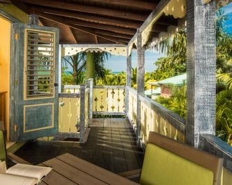 Country Country Beach Cottages - เนกริล - ห้องนอน