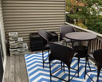 Lake Front Retreat, Lake Winnisquam - Tilton - Balkon