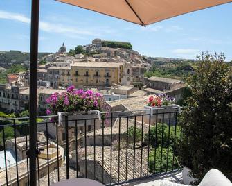 terra del sole ibla 2 - Ragusa - Parveke