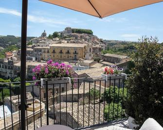 Bed and Breakfast Terra del Sole Ibla - Ragusa - Balcone