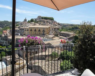 Bed and Breakfast Terra del Sole Ibla - Ragusa - Balcone