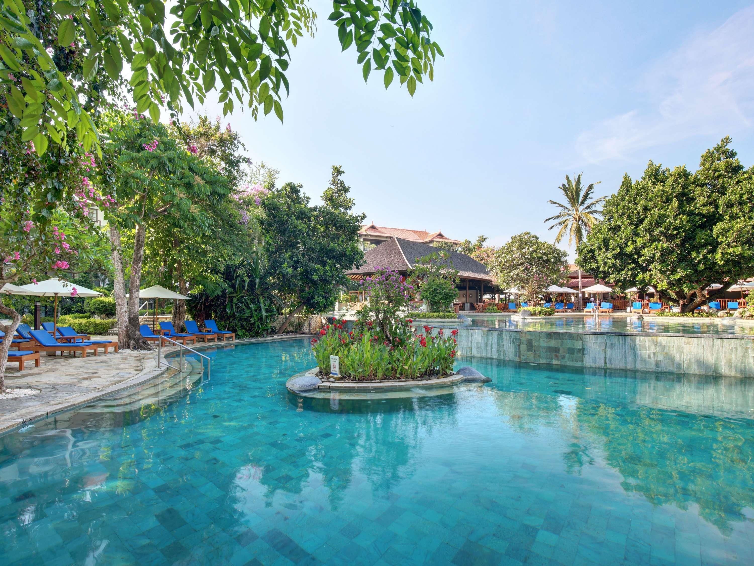 Novotel Bali Nusa Dua - Hotel & Residences - South Kuta - בריכה