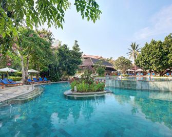 Novotel Bali Nusa Dua - Hotel & Residences - South Kuta - בריכה